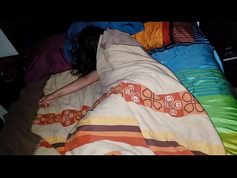❤️ Anak tiri berating ibu tiriné enom nalika dheweke turu. ️❌ Saru dubur ing pornojv.pornogroupp.ru ☑